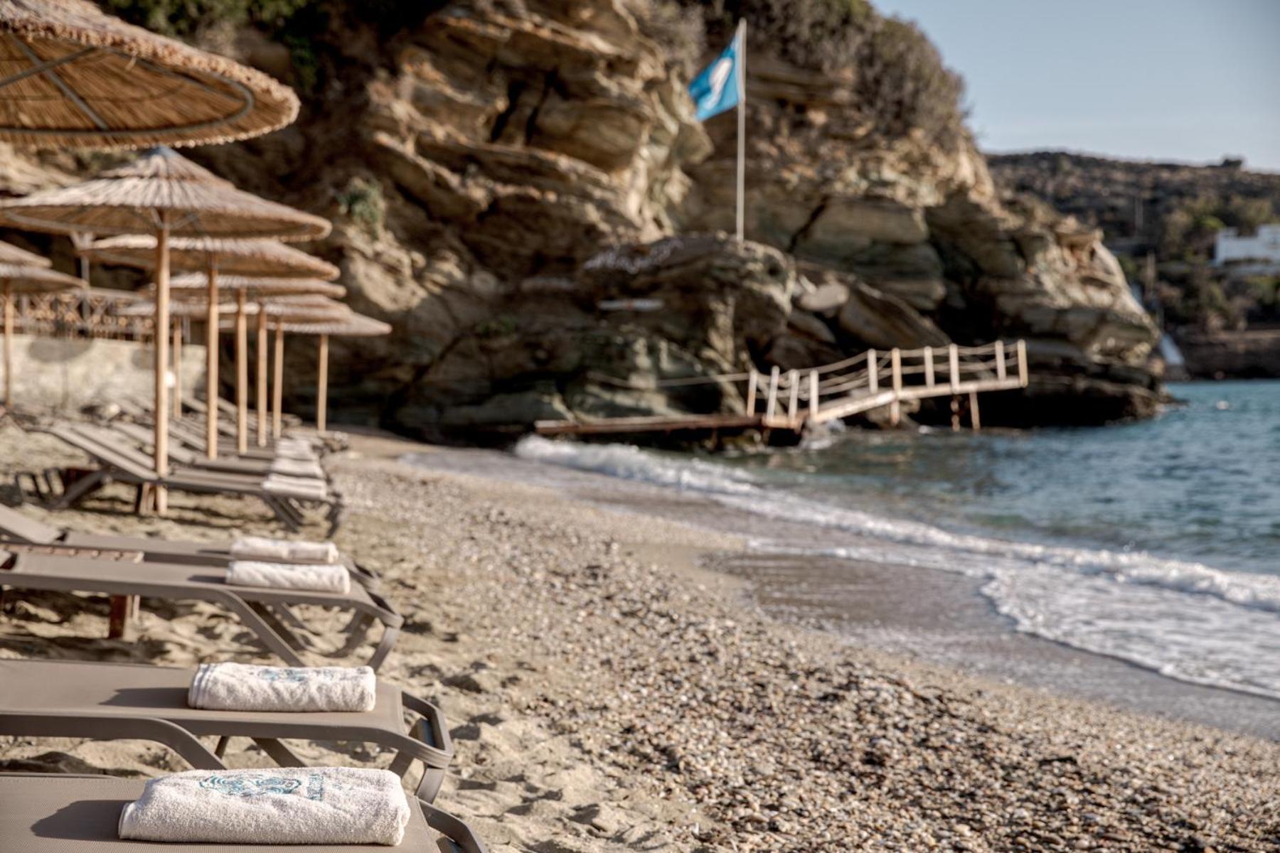 Aneroussa Beach Hotel Batsíon Dış mekan fotoğraf