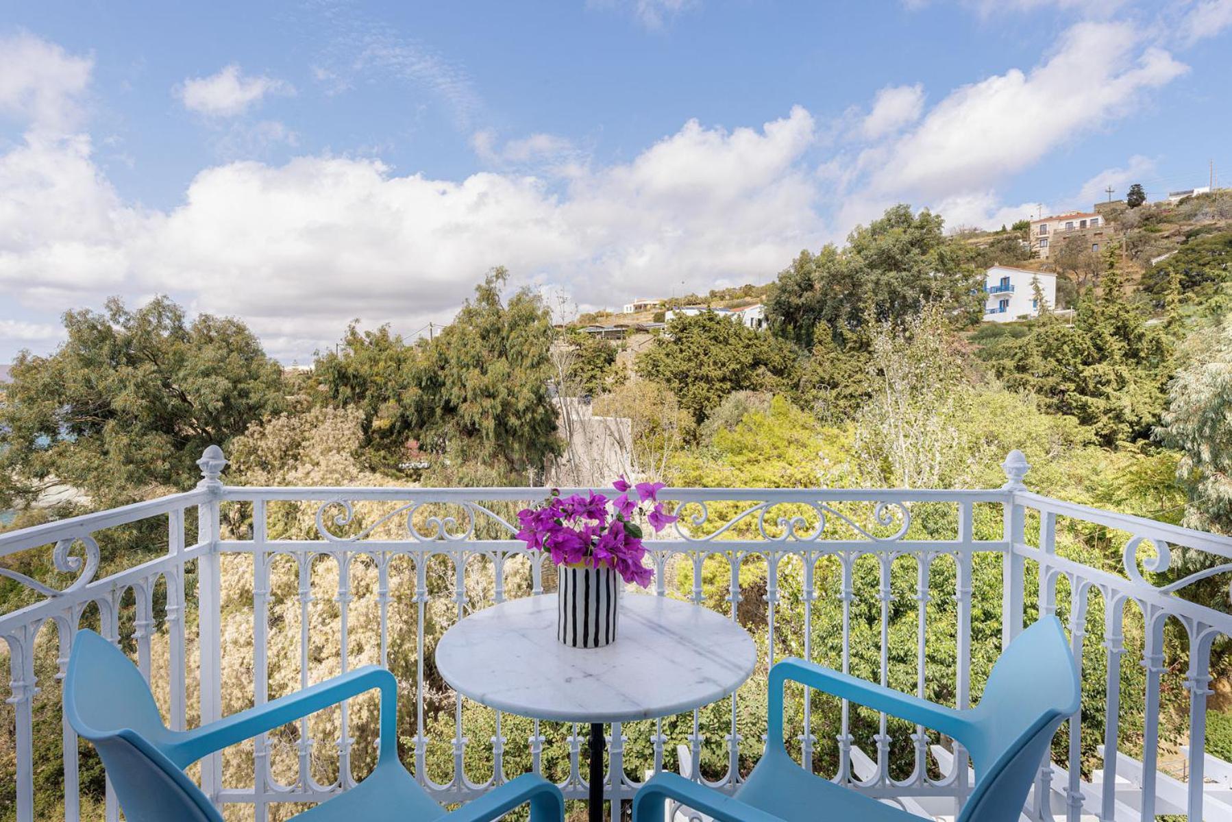 Aneroussa Beach Hotel Batsíon Dış mekan fotoğraf