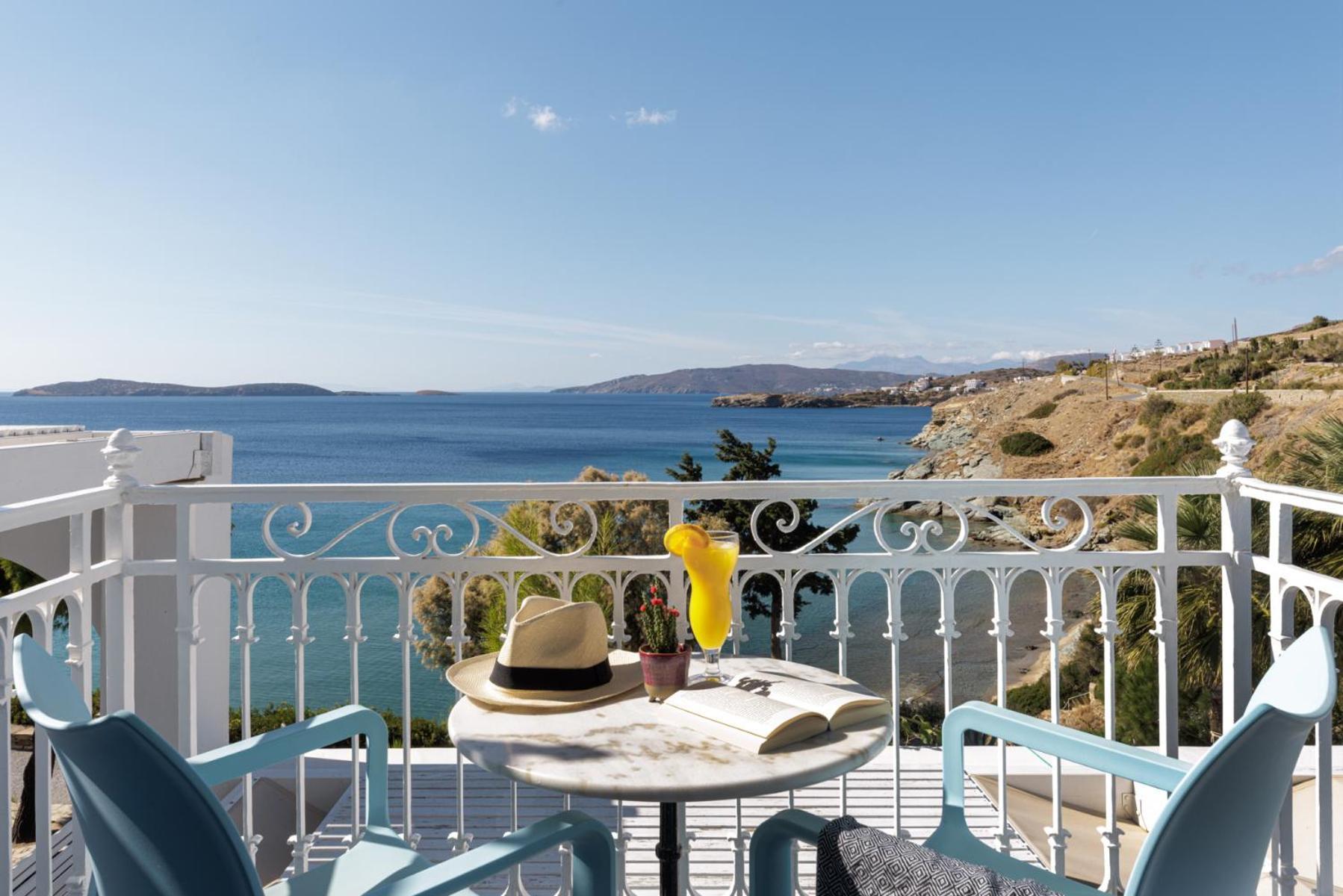Aneroussa Beach Hotel Batsíon Dış mekan fotoğraf