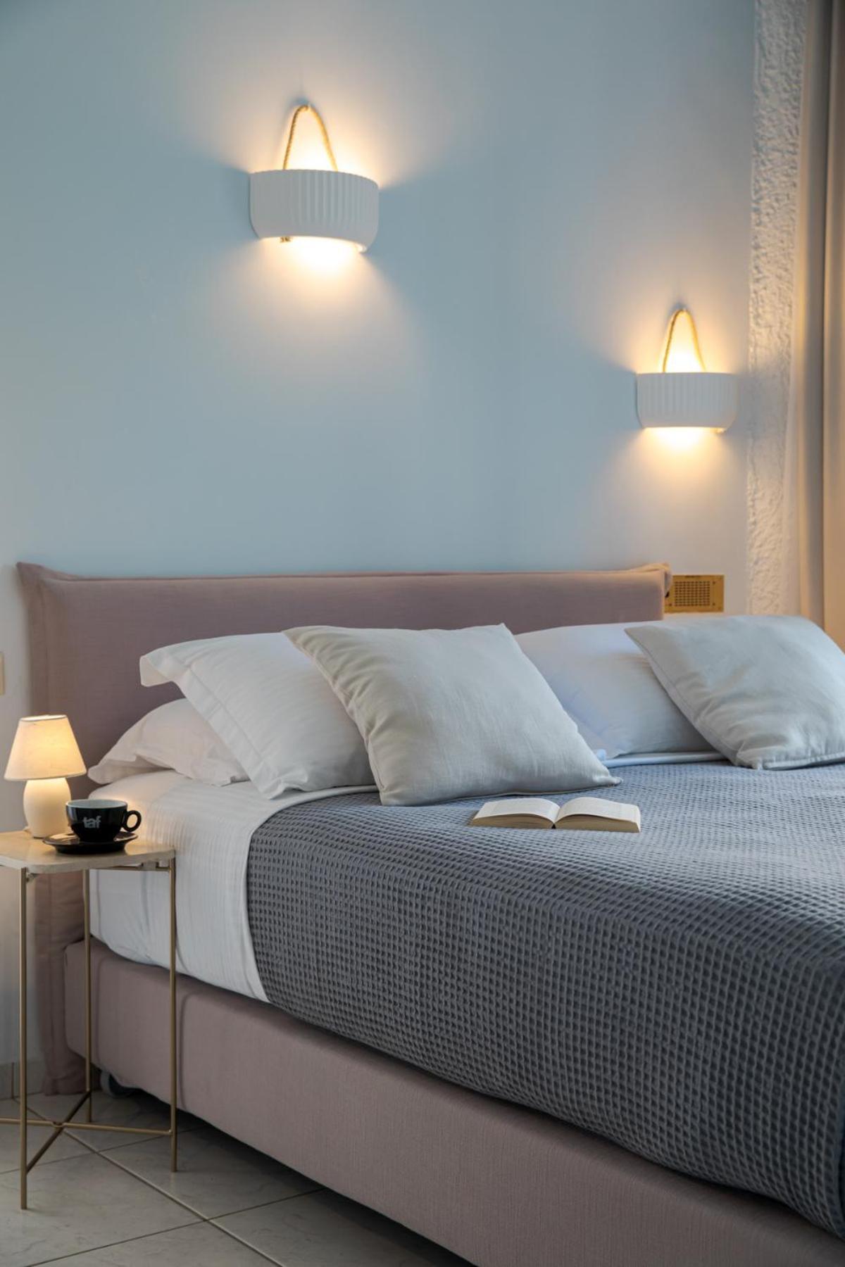 Aneroussa Beach Hotel Batsíon Dış mekan fotoğraf