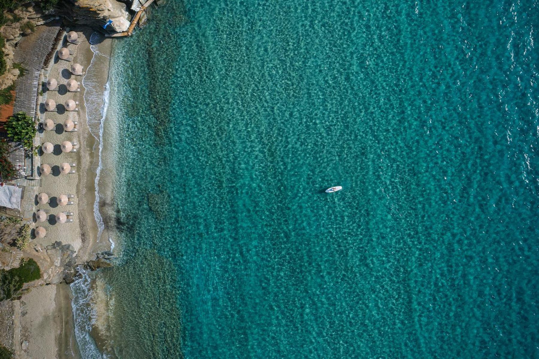 Aneroussa Beach Hotel Batsíon Dış mekan fotoğraf