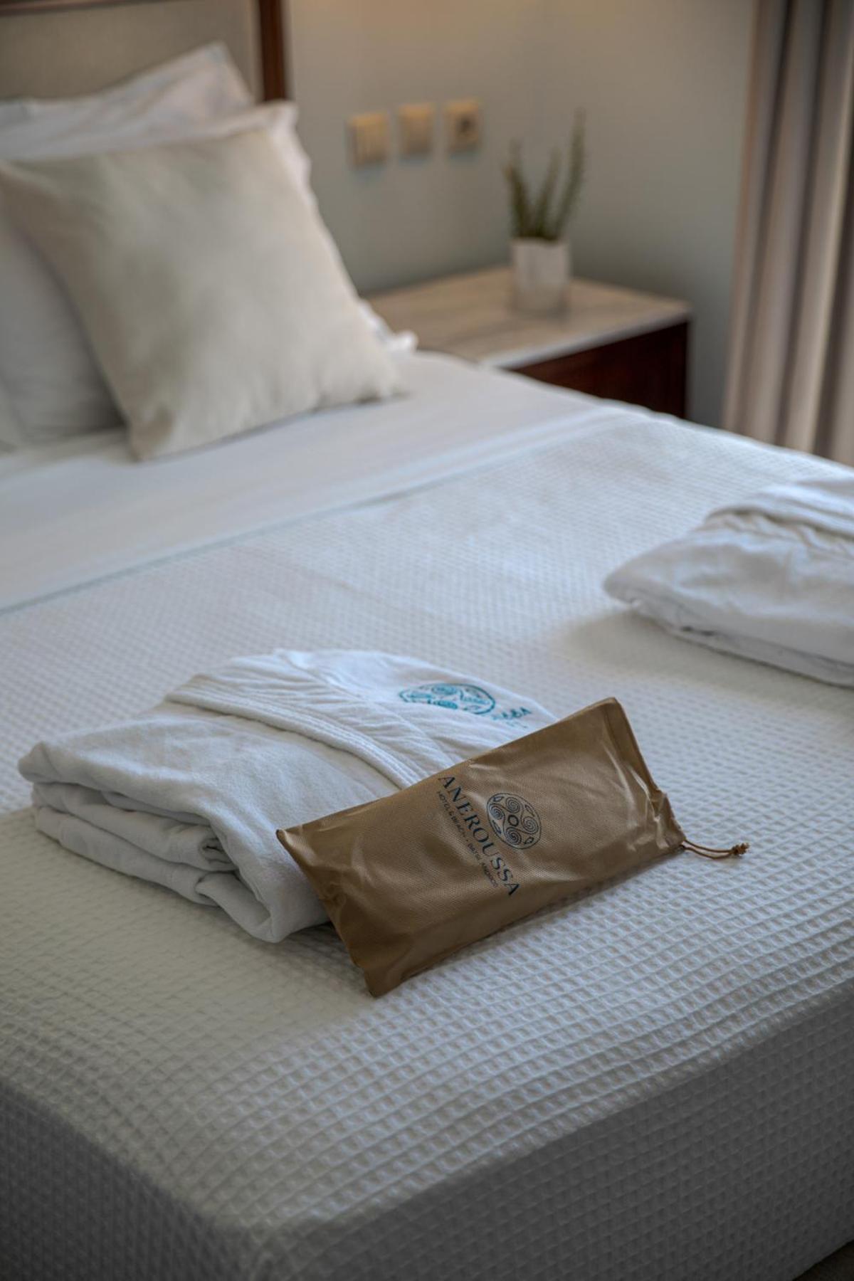 Aneroussa Beach Hotel Batsíon Dış mekan fotoğraf