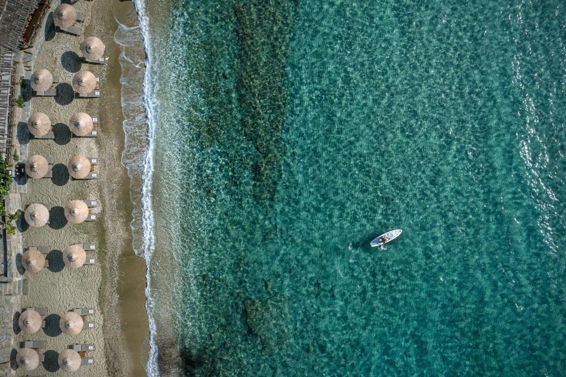 Aneroussa Beach Hotel Batsíon Dış mekan fotoğraf
